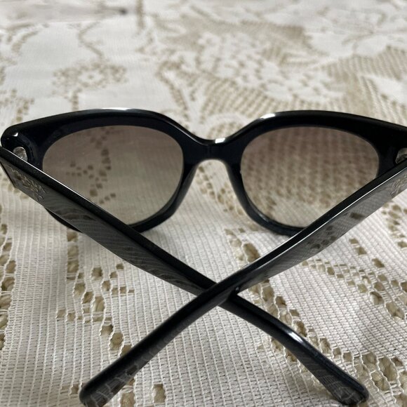 Prada Black Cat-Eye Sunglasses - Picture 3 of 5